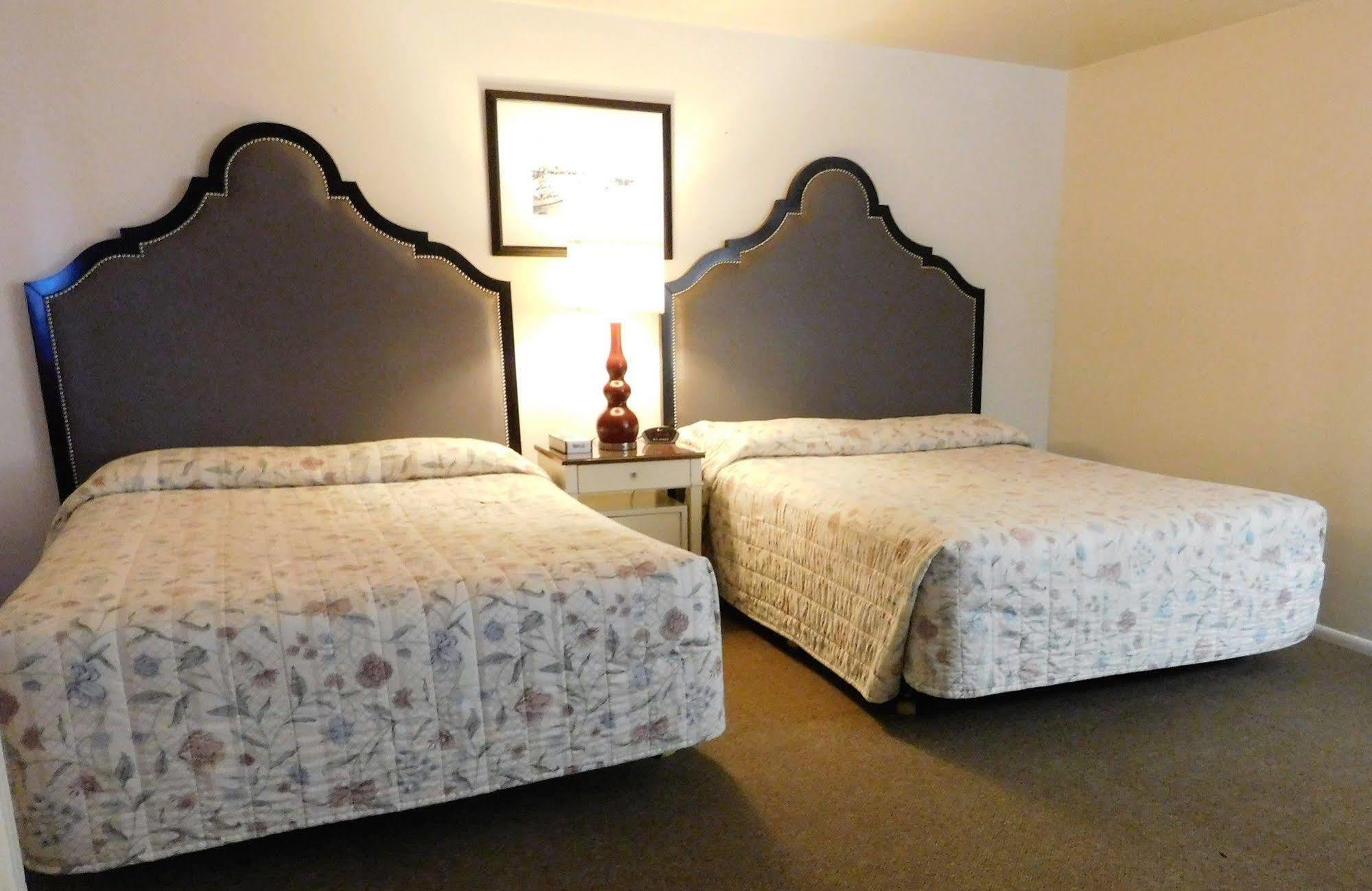 וואלה וואלה Capri Motel מראה חיצוני תמונה