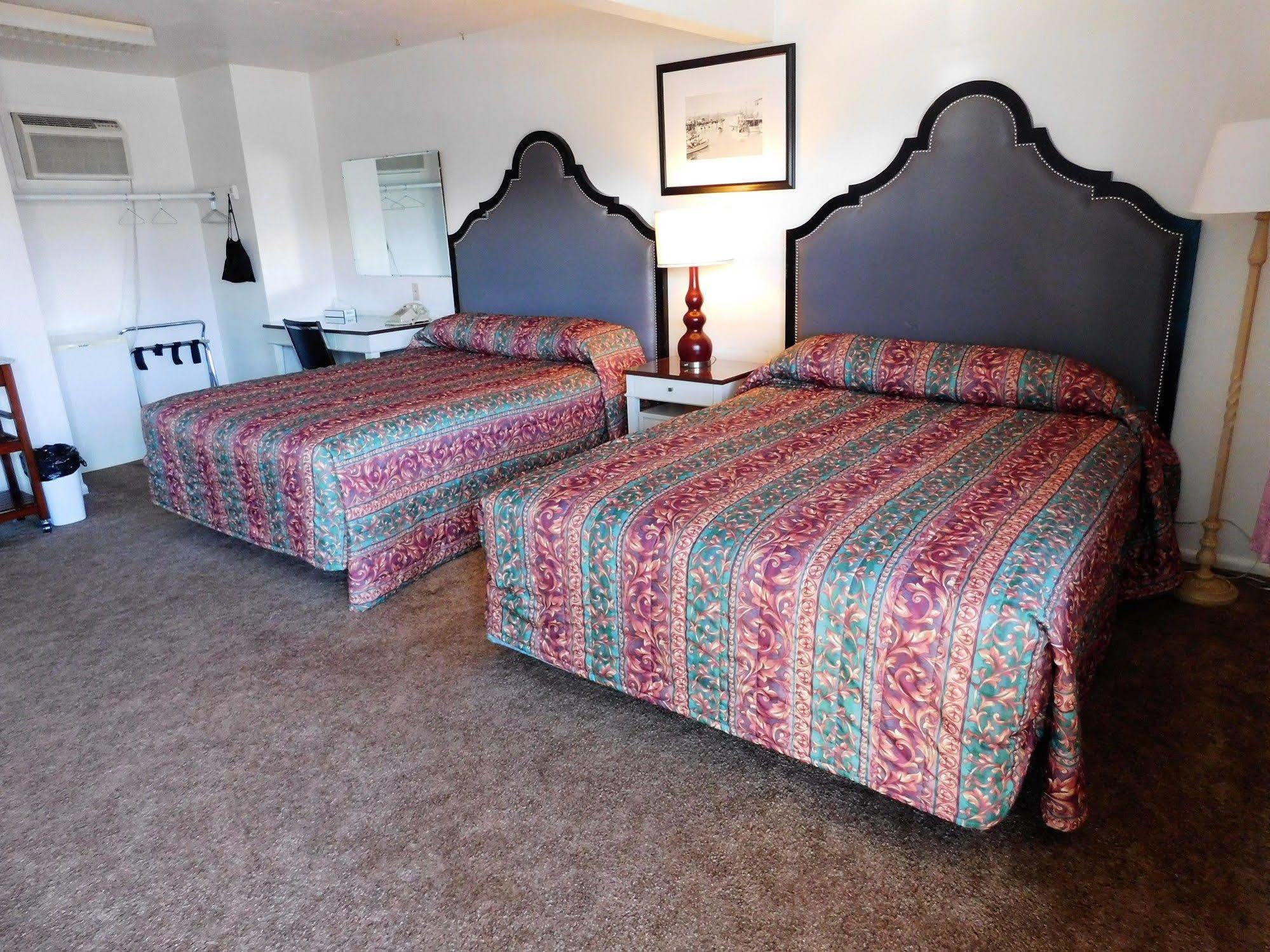 וואלה וואלה Capri Motel מראה חיצוני תמונה