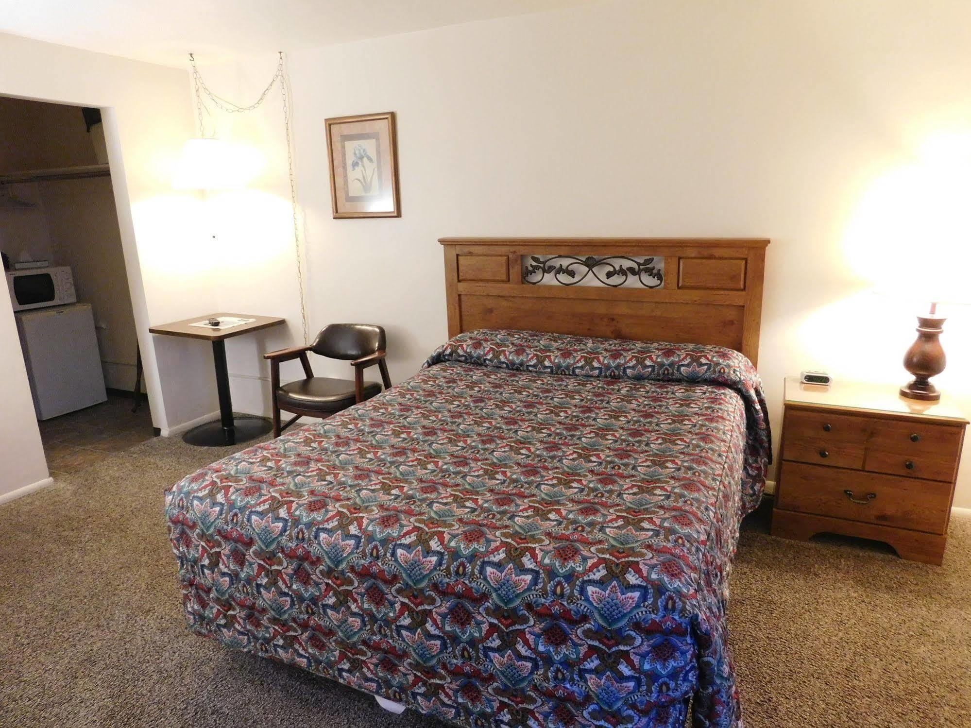 וואלה וואלה Capri Motel מראה חיצוני תמונה